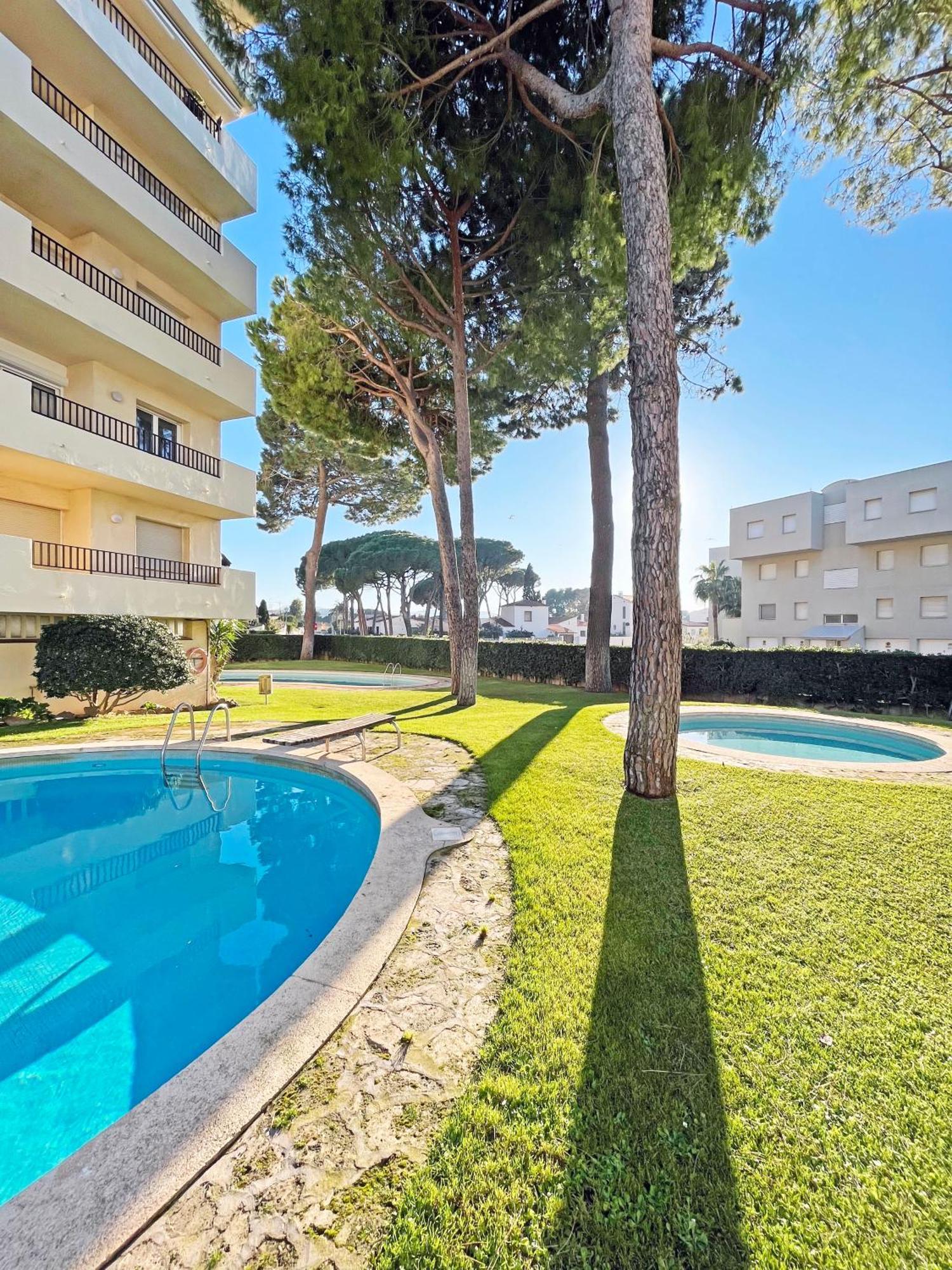 Apartamento En La Escala Con Piscina Y Parking L' Escala Buitenkant foto