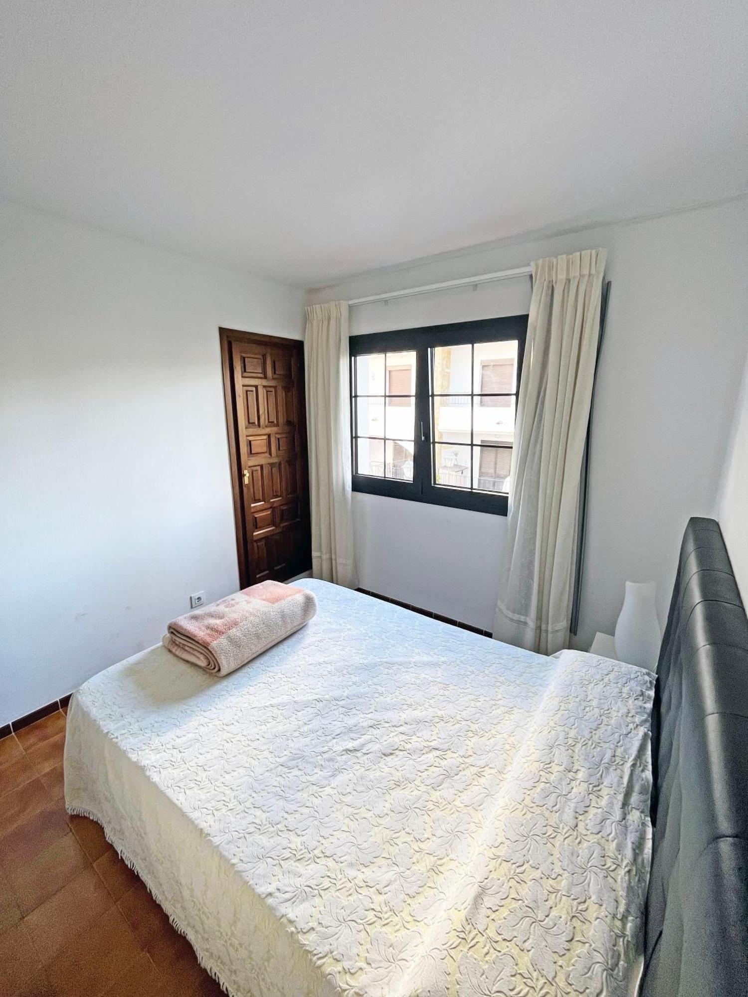 Apartamento En La Escala Con Piscina Y Parking L' Escala Buitenkant foto